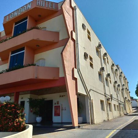 Hotel London Араракуара Екстериор снимка